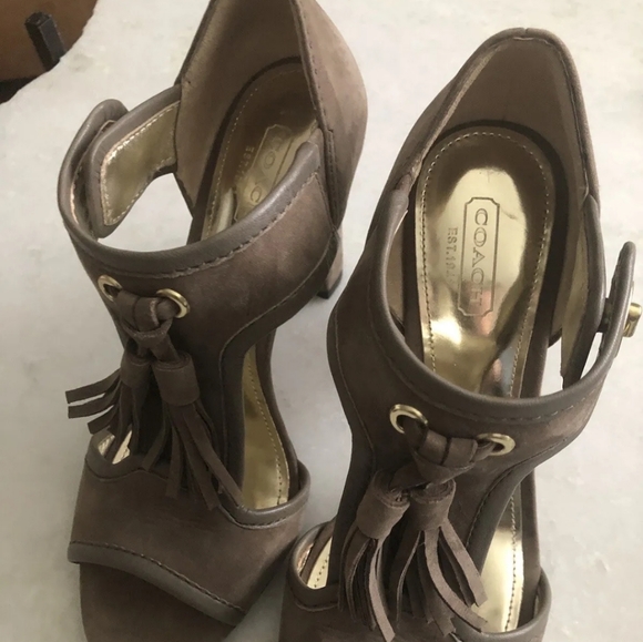 Authentic Coach Heals - Picture 4 of 6